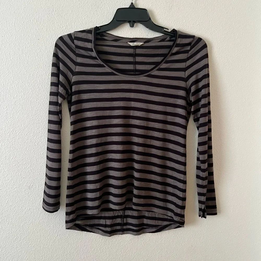 Madewell Anthem Striped Long Sleeve T-Shirt Hi-Low Size Small Green Scoopneck